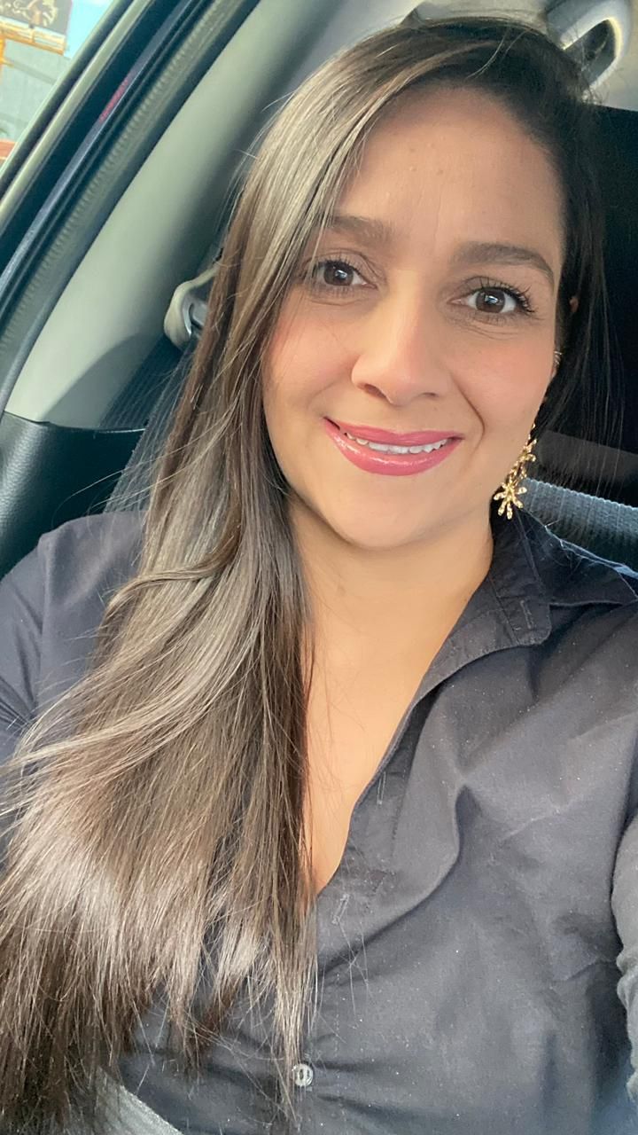 Rosana Suarez, Rocha